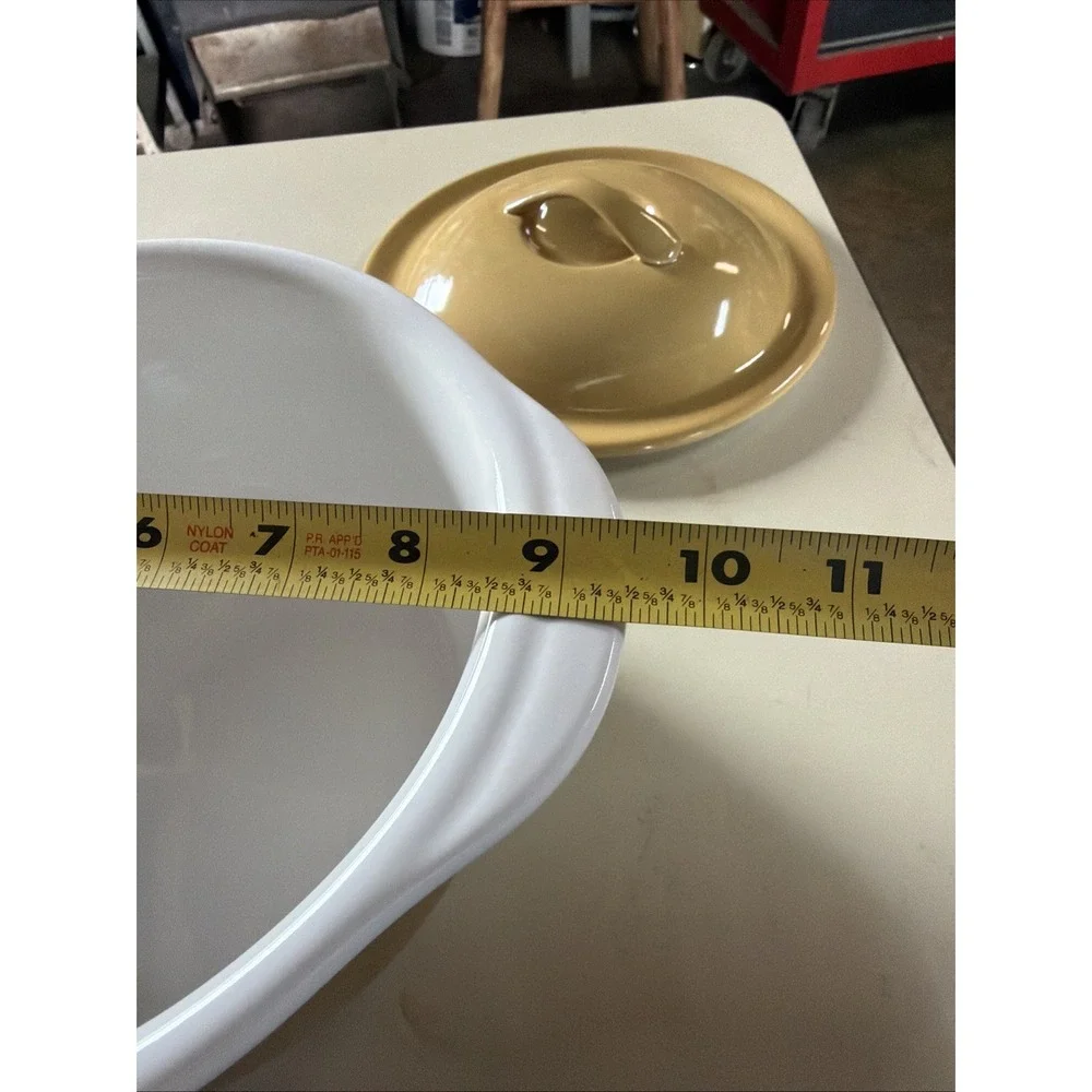 Vintage CorningWare Stoneware 1.5 Qt Round Casserole W/Lid Harvest Gold Mustard